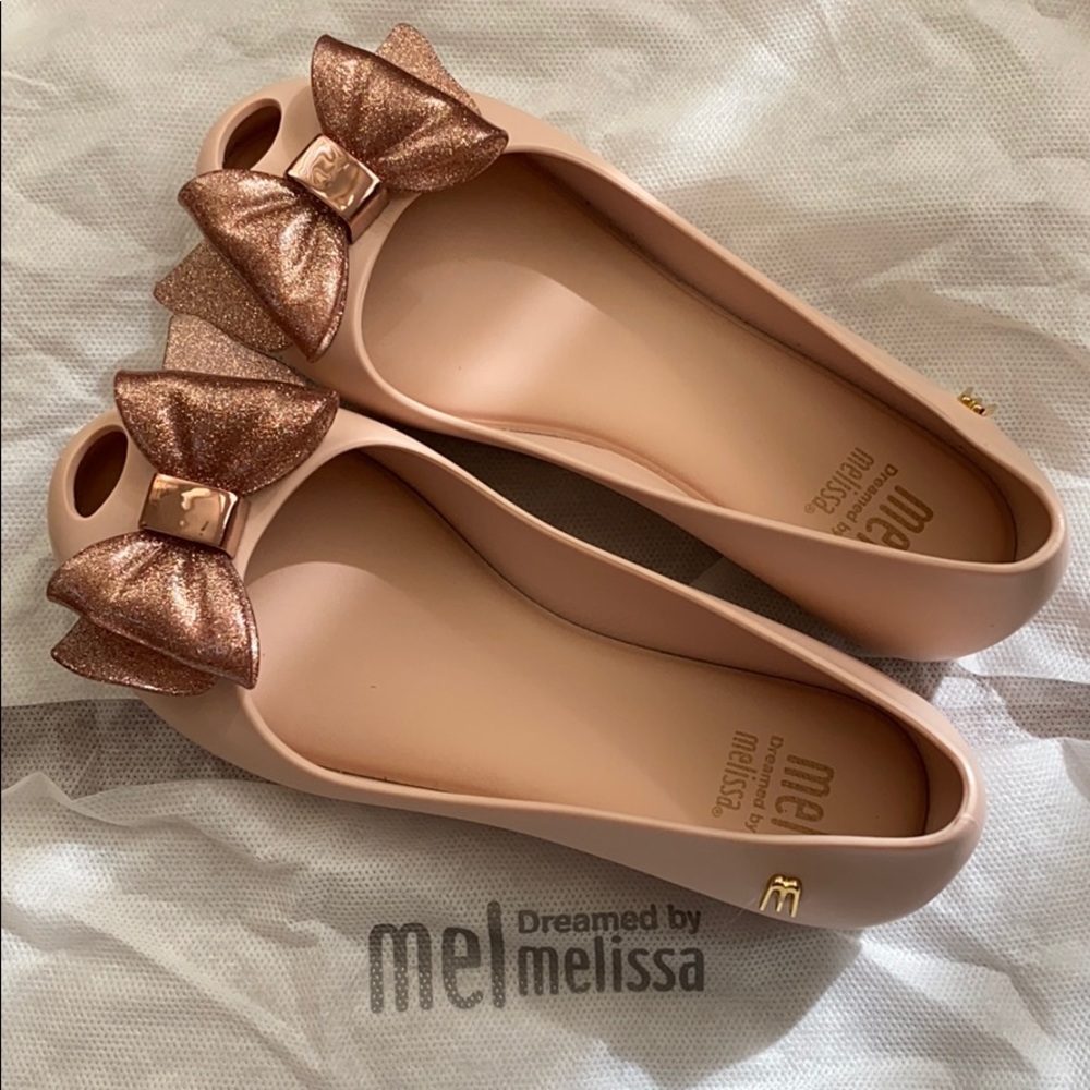 Brand NEW! MEL ultragirl sweet III shoes. Size 13.